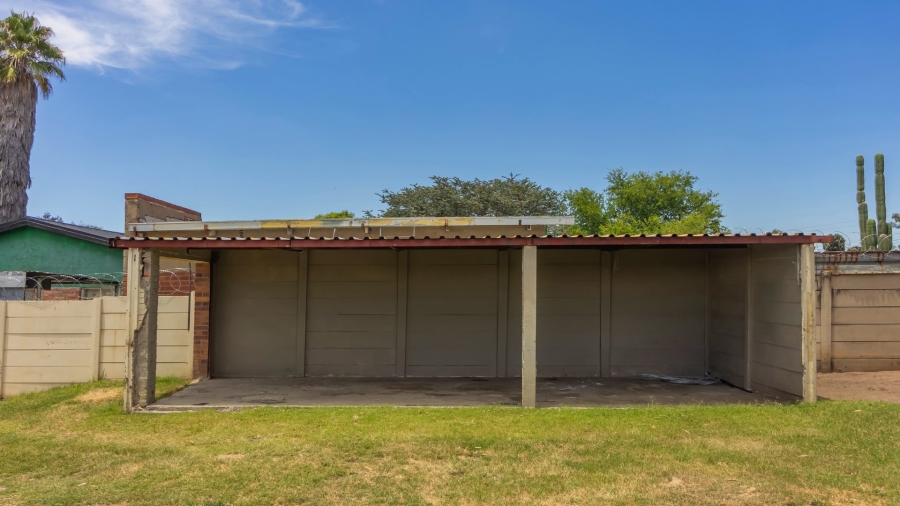 3 Bedroom Property for Sale in Kroonstad Central Free State